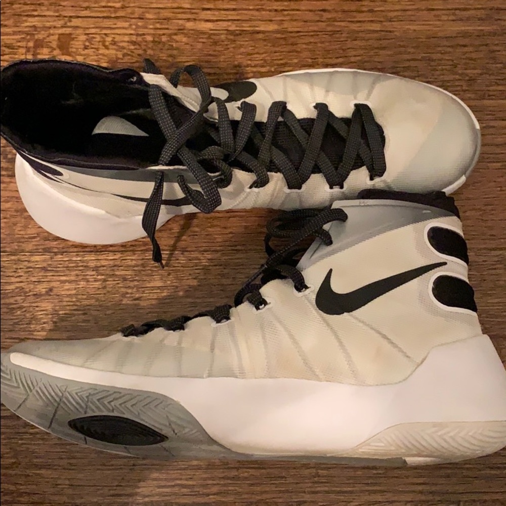Men’s Nike basketball shoes